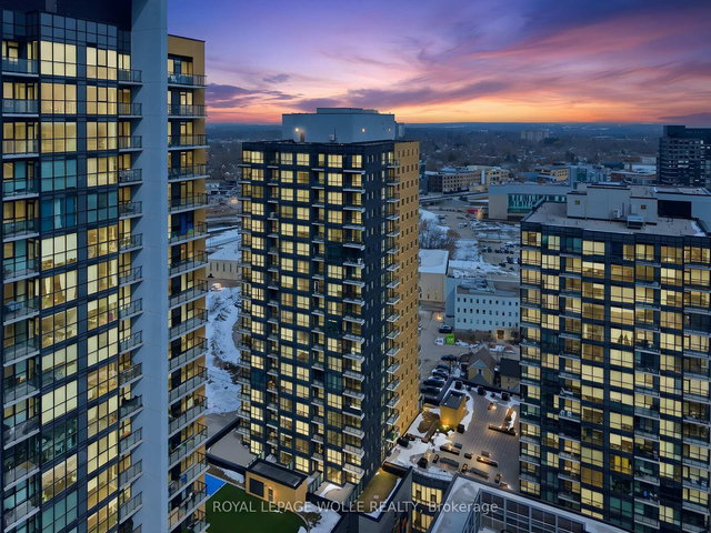 16 - 104 Garment Street