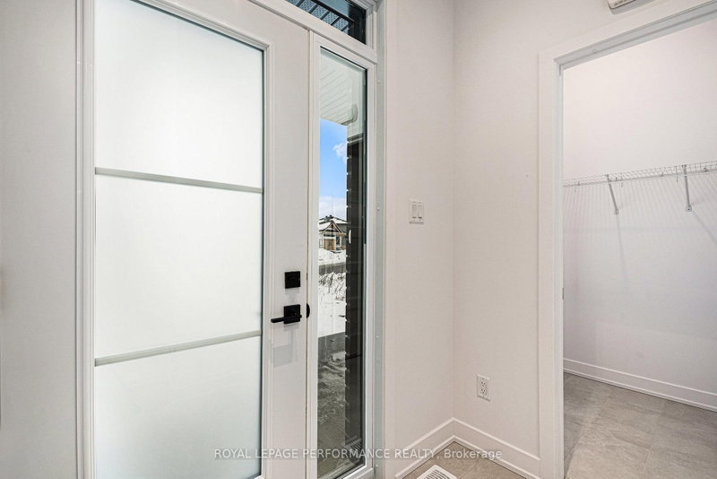 94 RUTILE Street