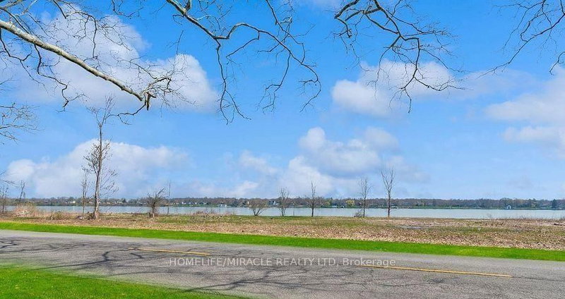 3035 Niagara Pkwy, Fort Erie, L2A 5M4 | Image 2