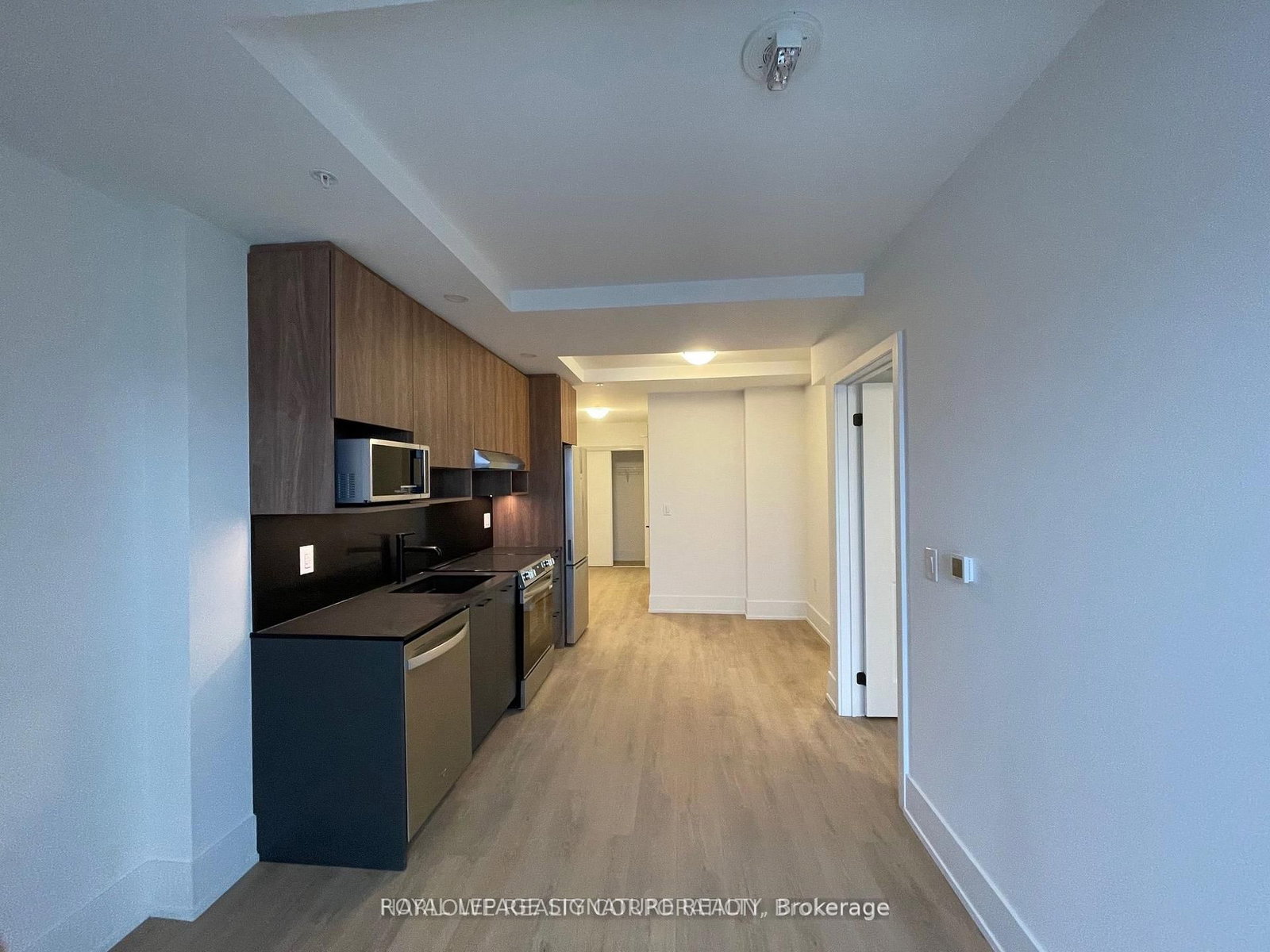 206 King Street W, Unit 1306 - Photo 2