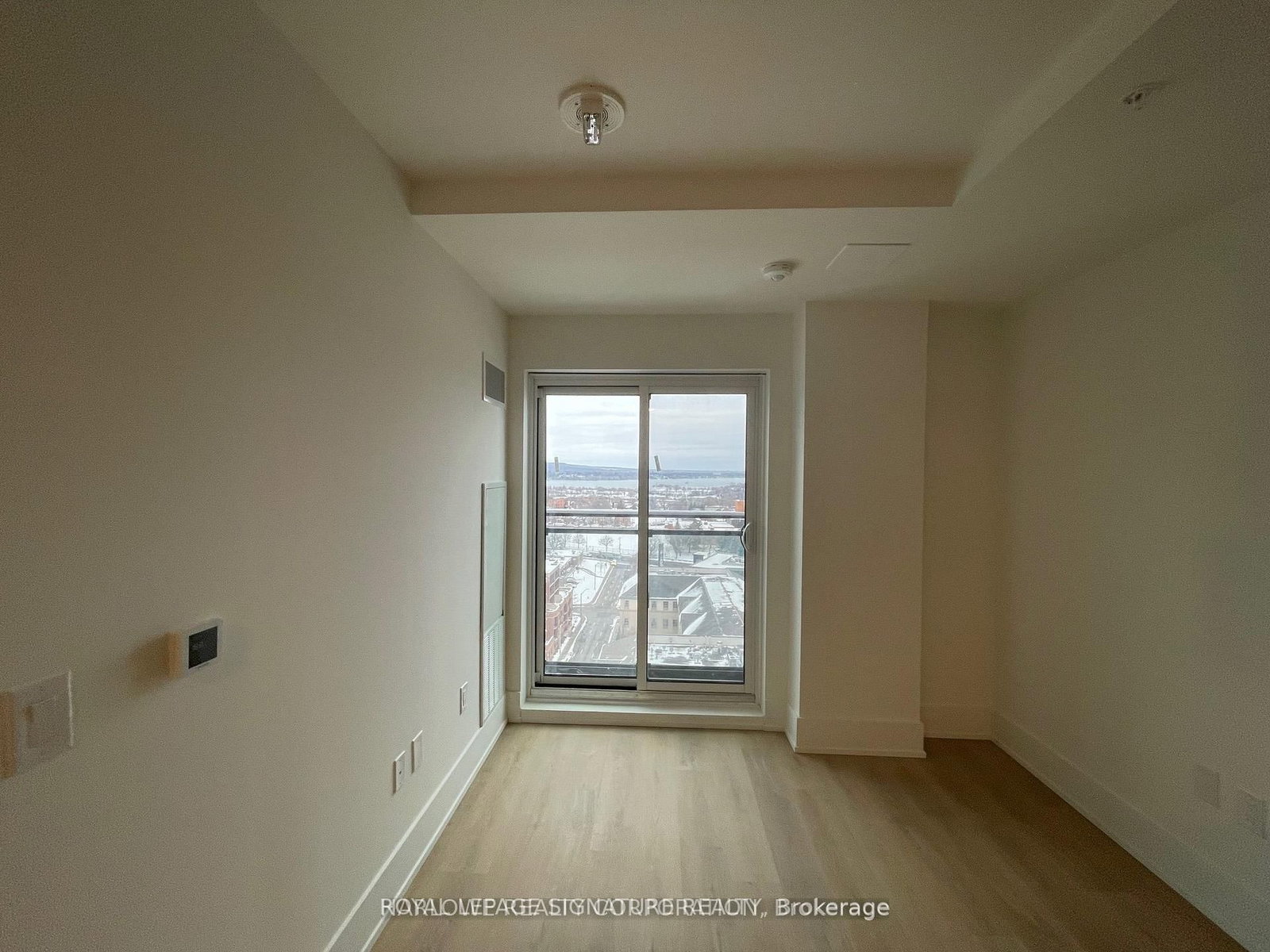 206 King Street W, Unit 1306 - Photo 3