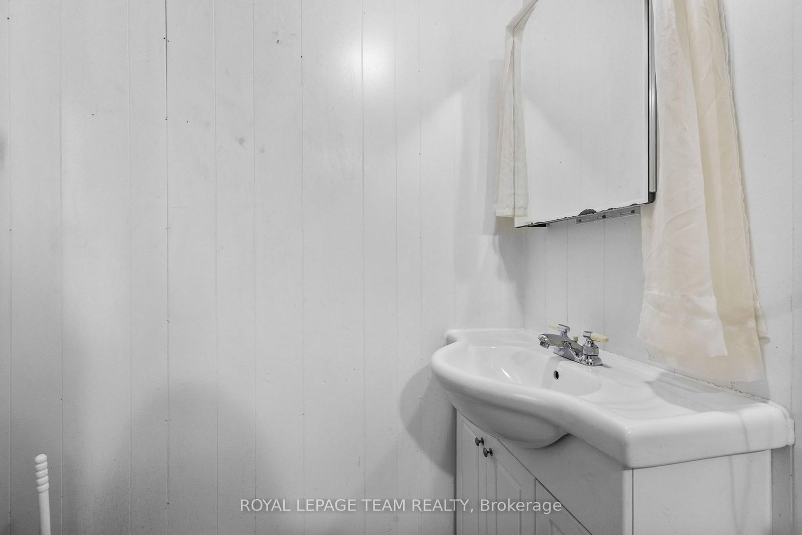 47 Daniel Street S • Arnprior, ON photo 9