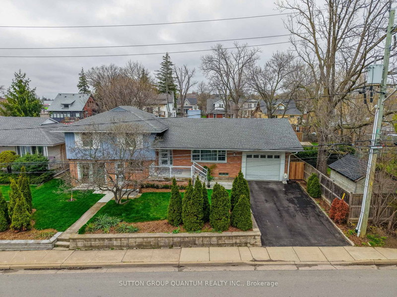 50 Barton St, Hamilton, Ontario