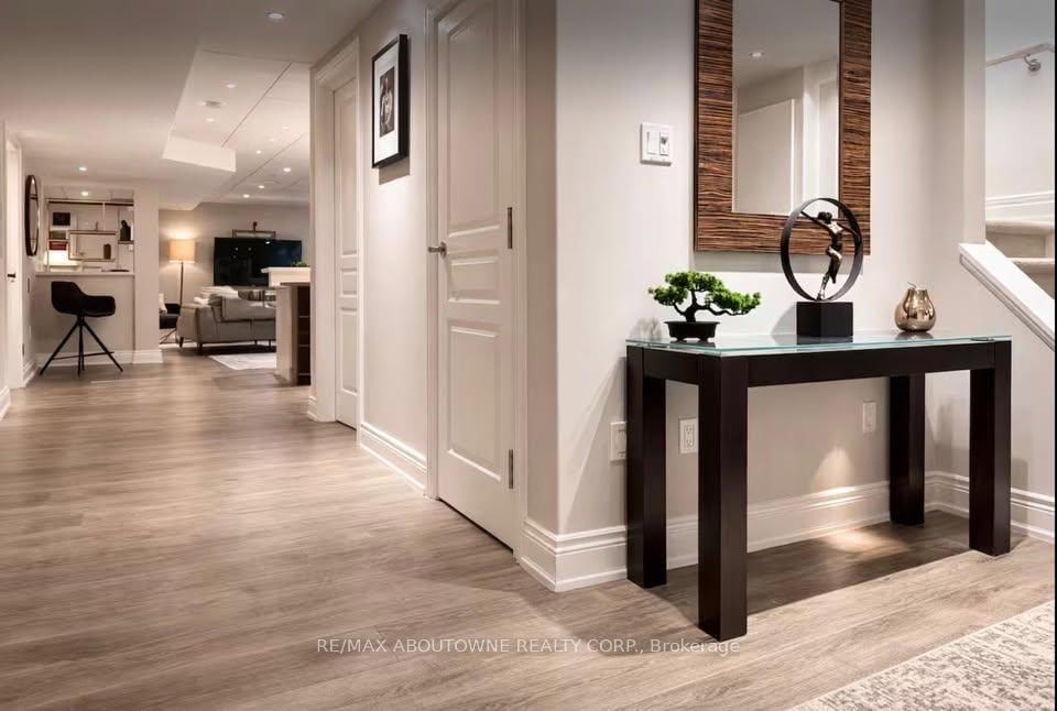 170 Humphrey Street, Unit Basement - Photo 3