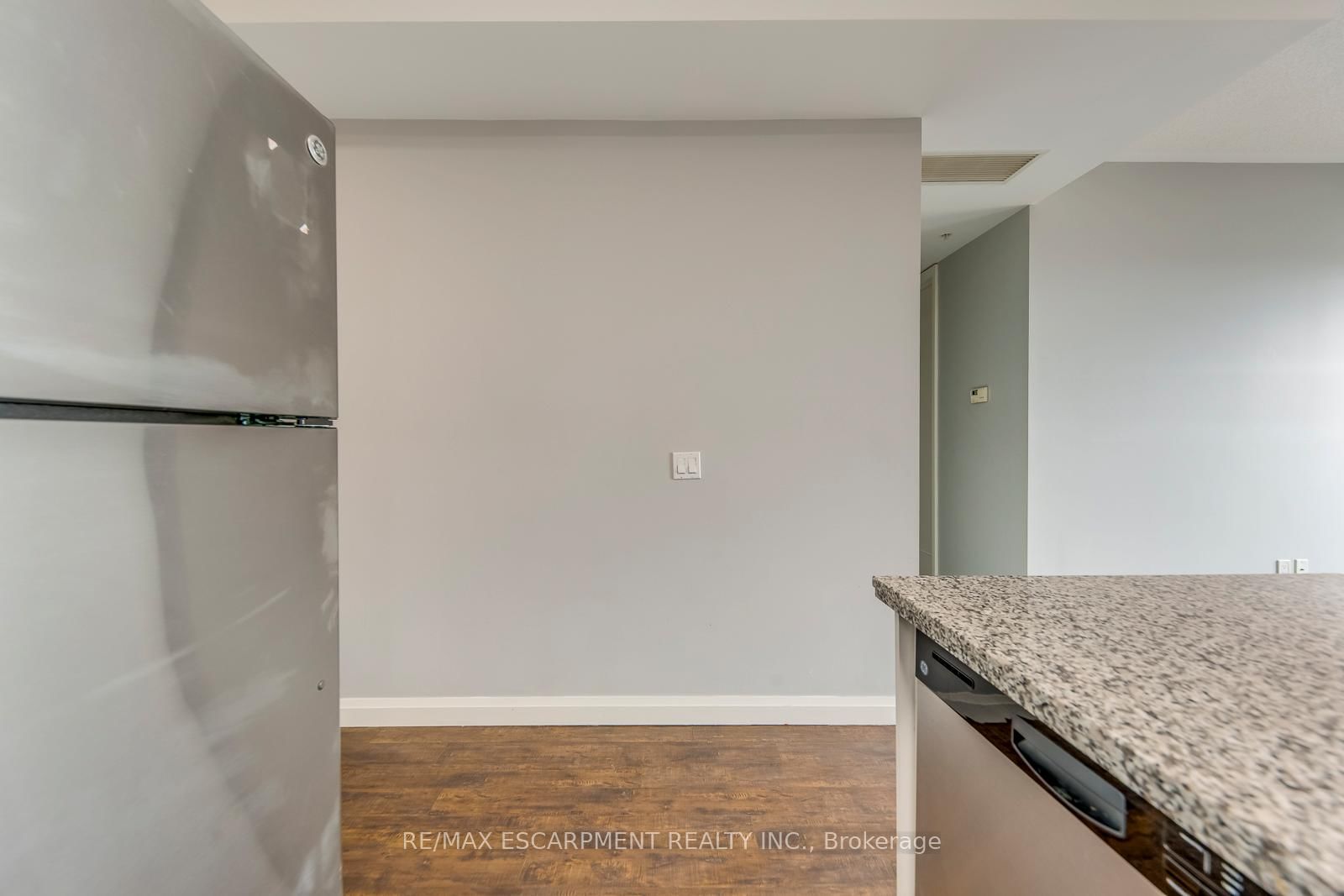 Condo for sale at 905-112 King Street, Hamilton, Ontario, L8N 1A8 - Beasley - MLS: X13014330