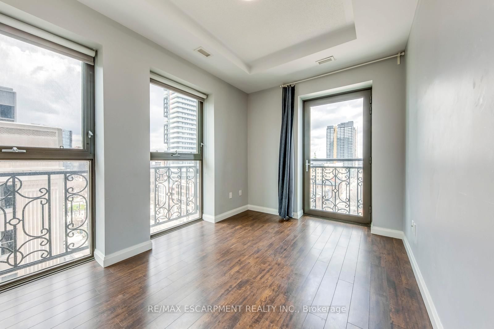 Condo for sale at 905-112 King Street, Hamilton, Ontario, L8N 1A8 - Beasley - MLS: X13014330