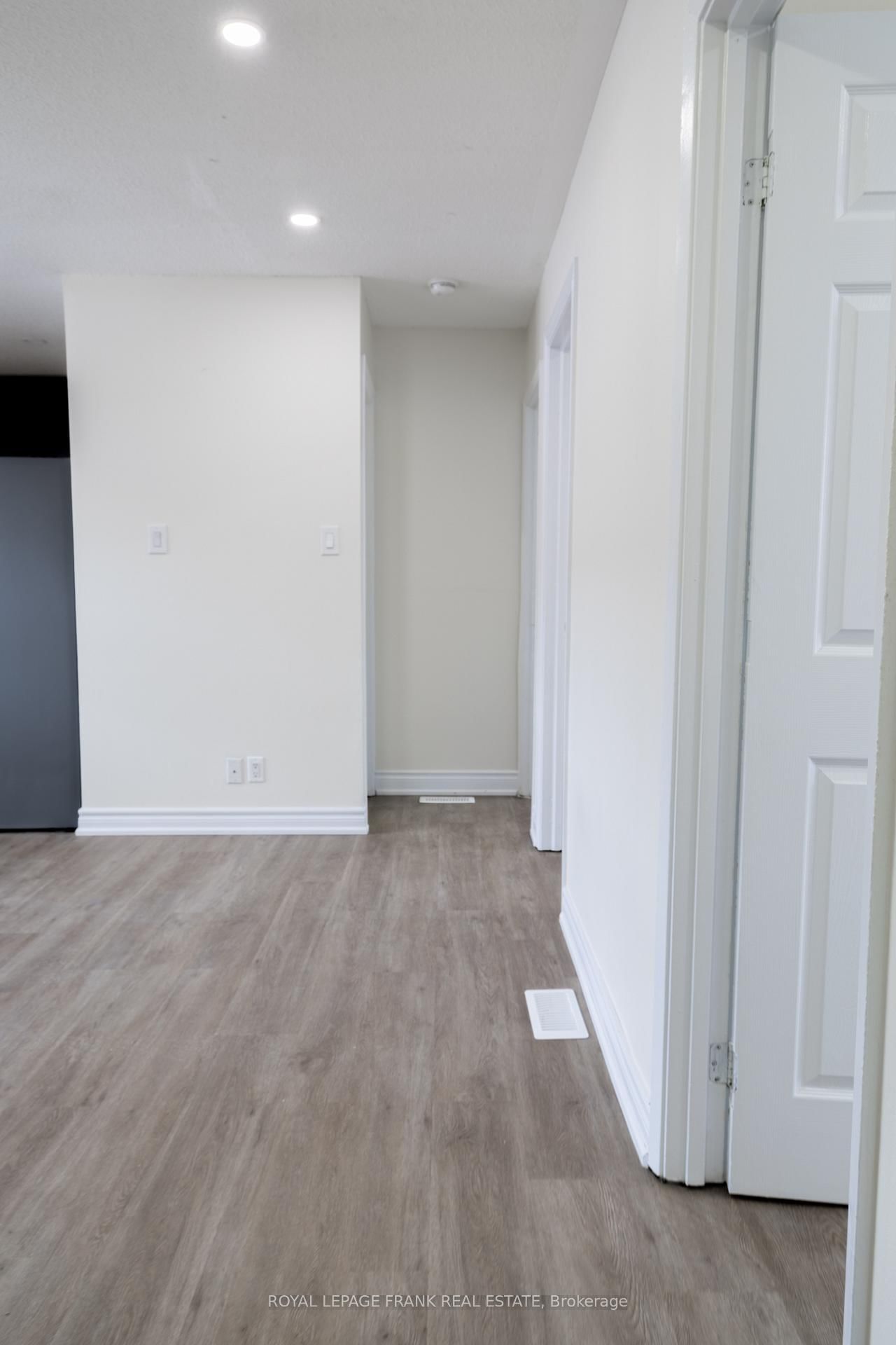 3 - 88 Mary Street W, Kawartha Lakes 5
