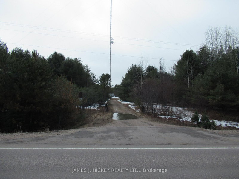 38589 Hwy 17 Highway