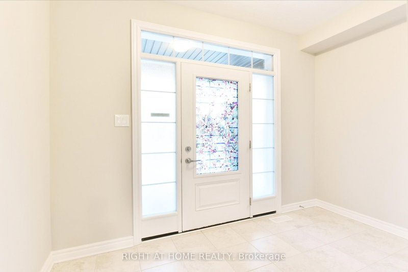 630 EAGLE CREST Hts, Ottawa, K2S 1G1 | Image 2