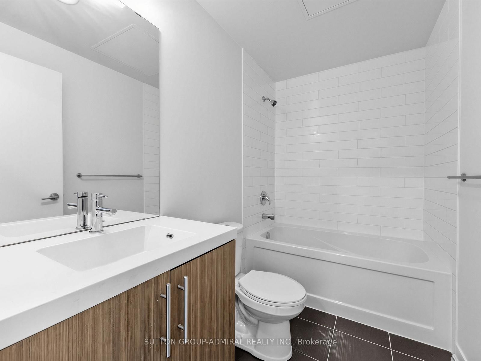 85 Duke Street W, Unit 701 - Photo 8