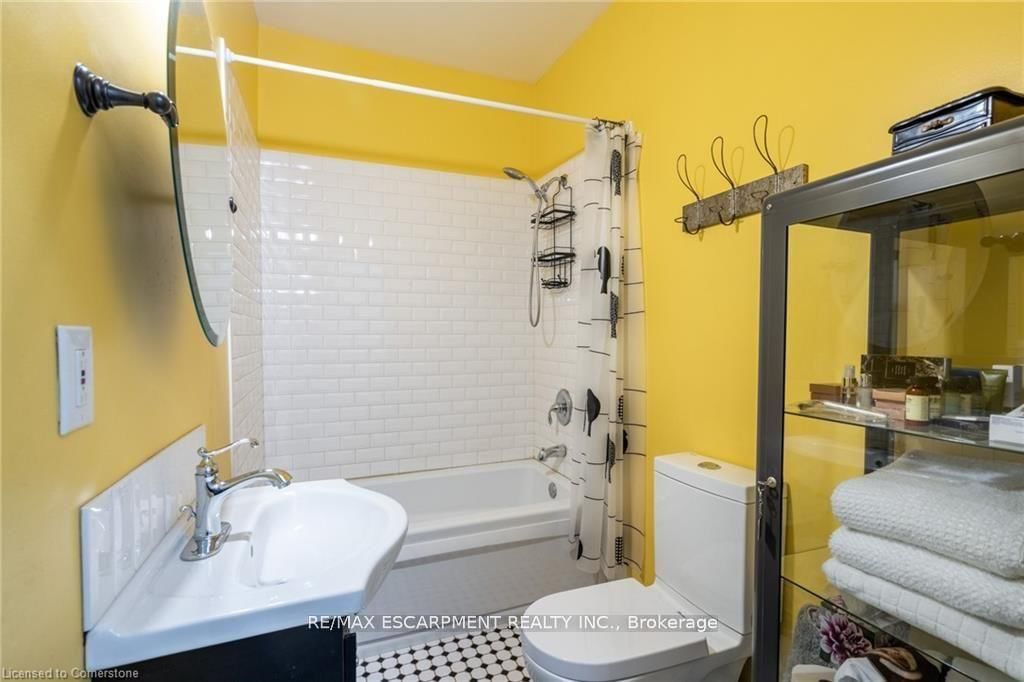 299 James Street N - Photo 29