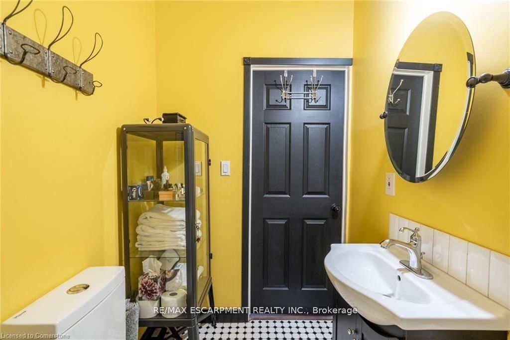 299 James Street N - Photo 30