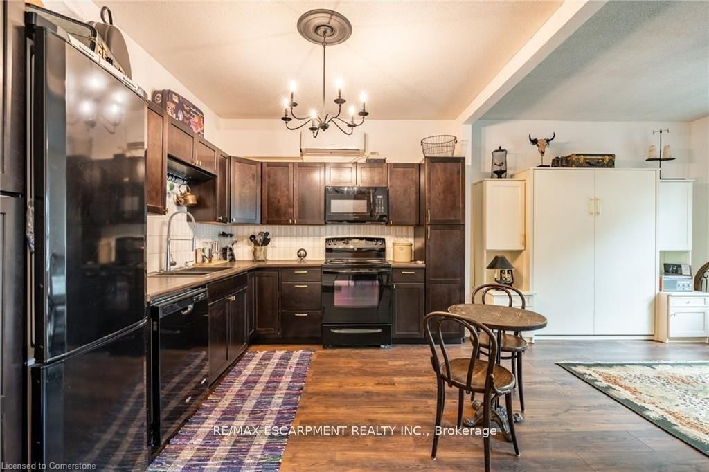 299 James Street N - Photo 32