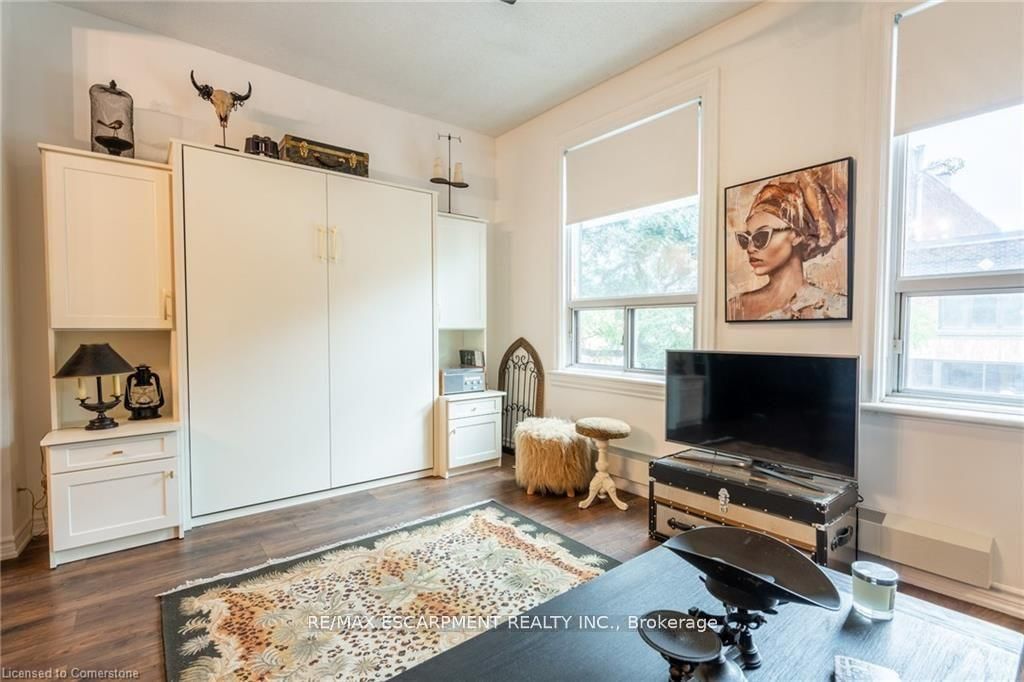 299 James Street N - Photo 38