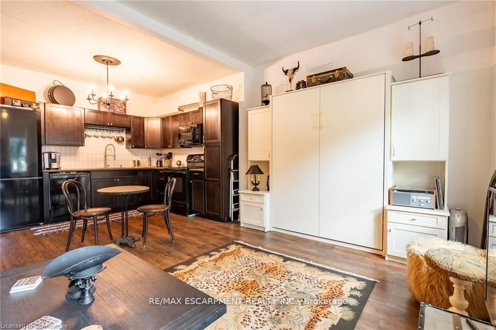 299 James Street N - Photo 39