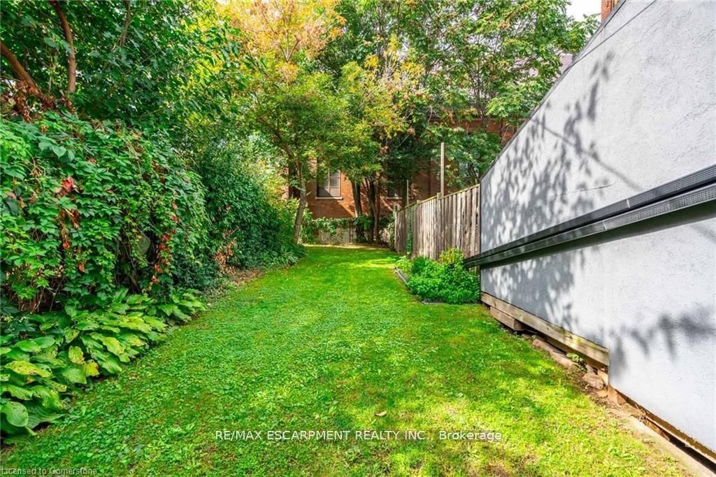 299 James Street N - Photo 45