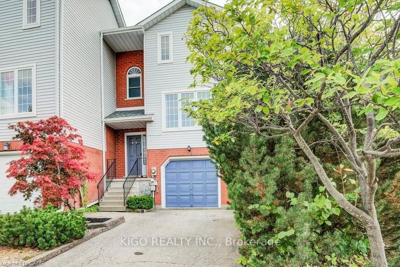 633 Grange Cres, Waterloo, N2T 2L9 | Image 2