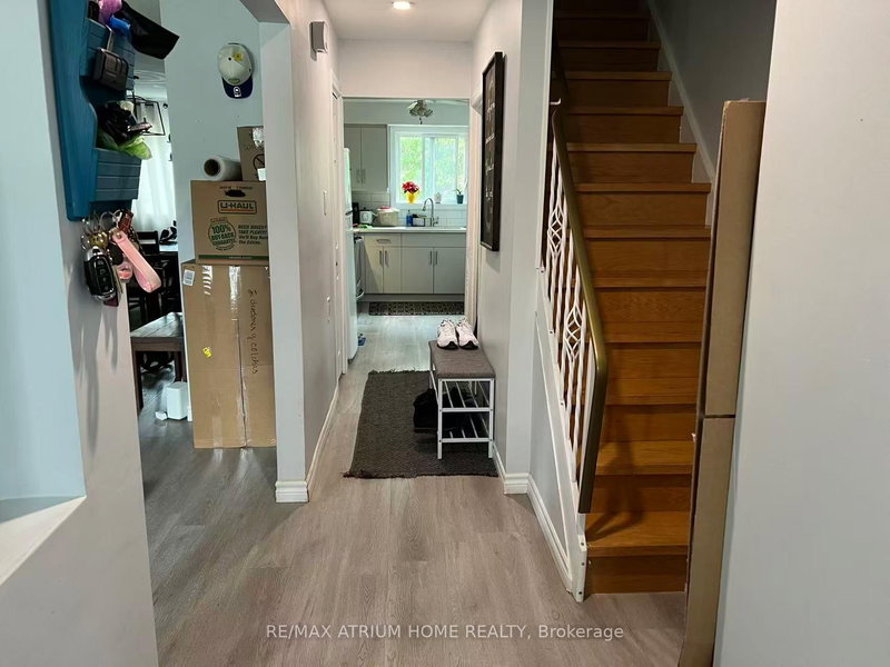 181 Cedarvale Cres, Waterloo, N2L 4T3 | Image 3