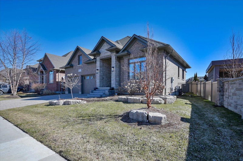 15 LANGTON Dr, Kitchener, N2P 2X9 | Image 3