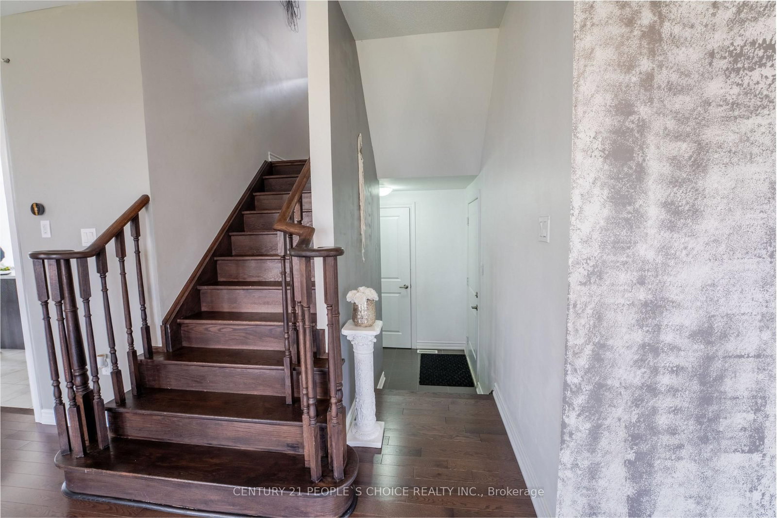 110 ELM Street - Photo 22