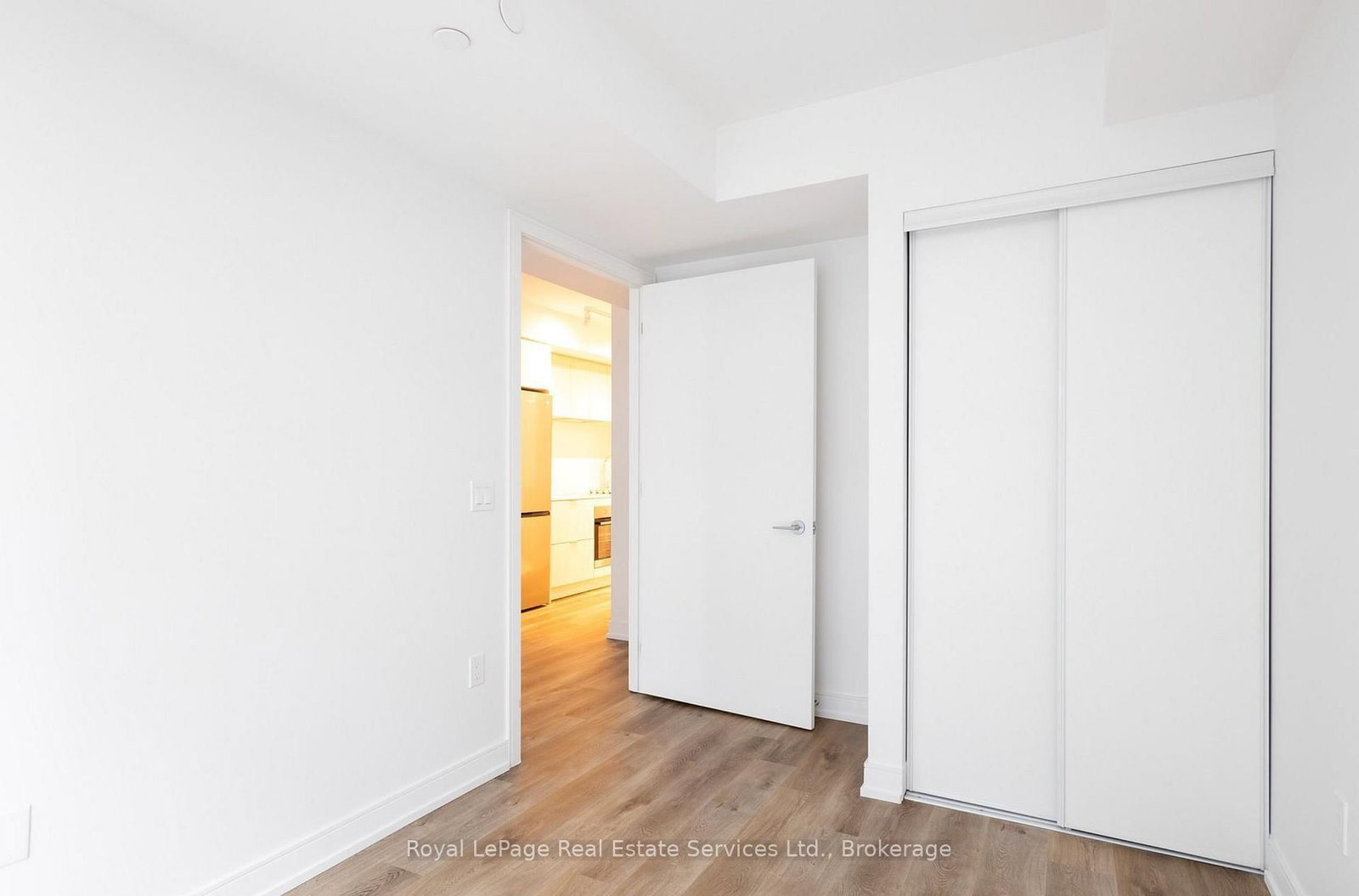 1 Jarvis Street, Unit 1011 - Photo 9