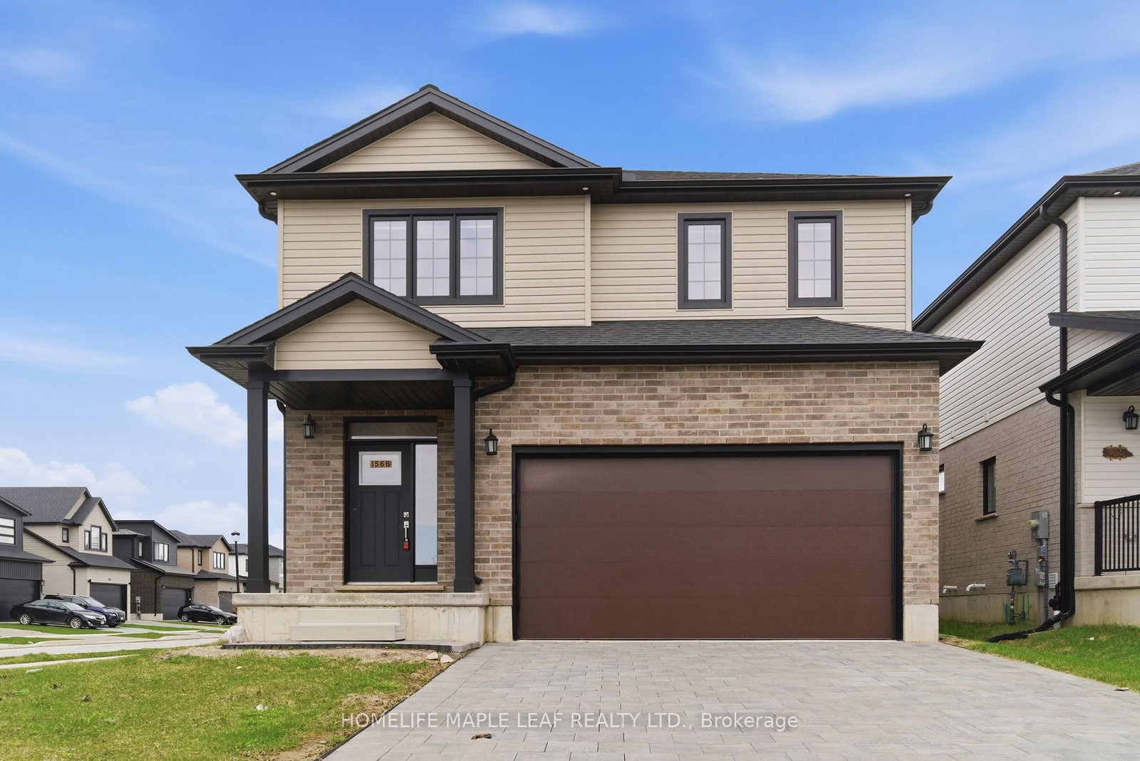 1566 Wright Crescent • London North, ON photo 1