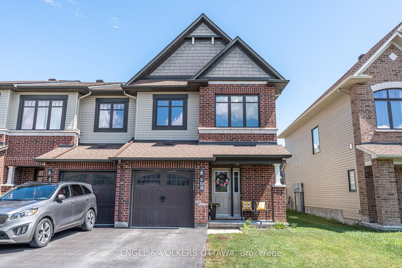 home for lease on 509 PETRICHOR Crescent