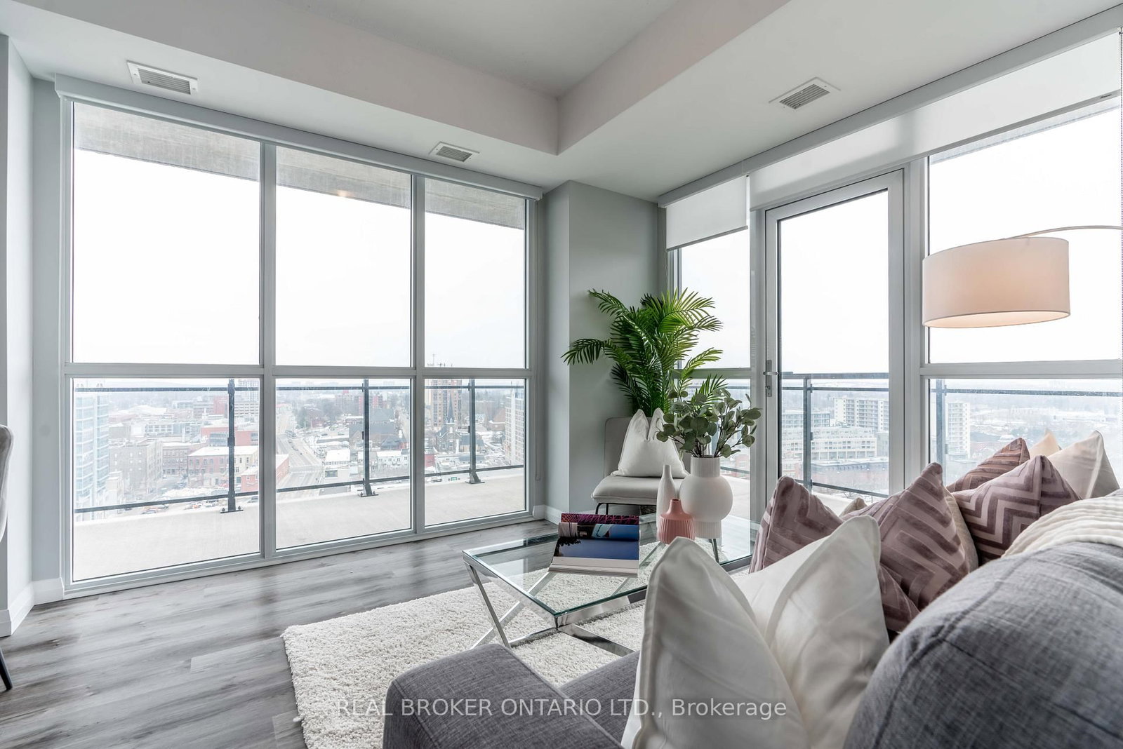 60 Charles Street W, Unit 1205 - Photo 11