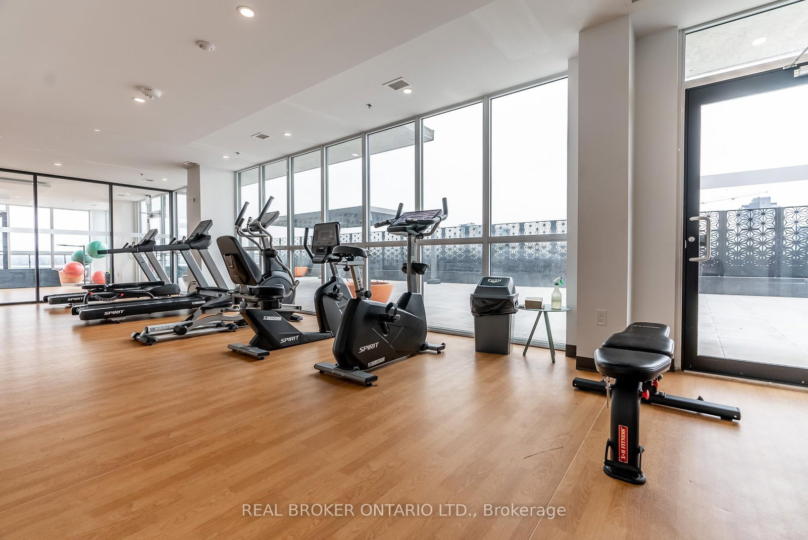 60 Charles Street W, Unit 1205 - Photo 17