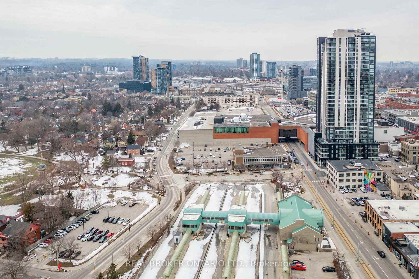 60 Charles Street W, Unit 1205 - Photo 20