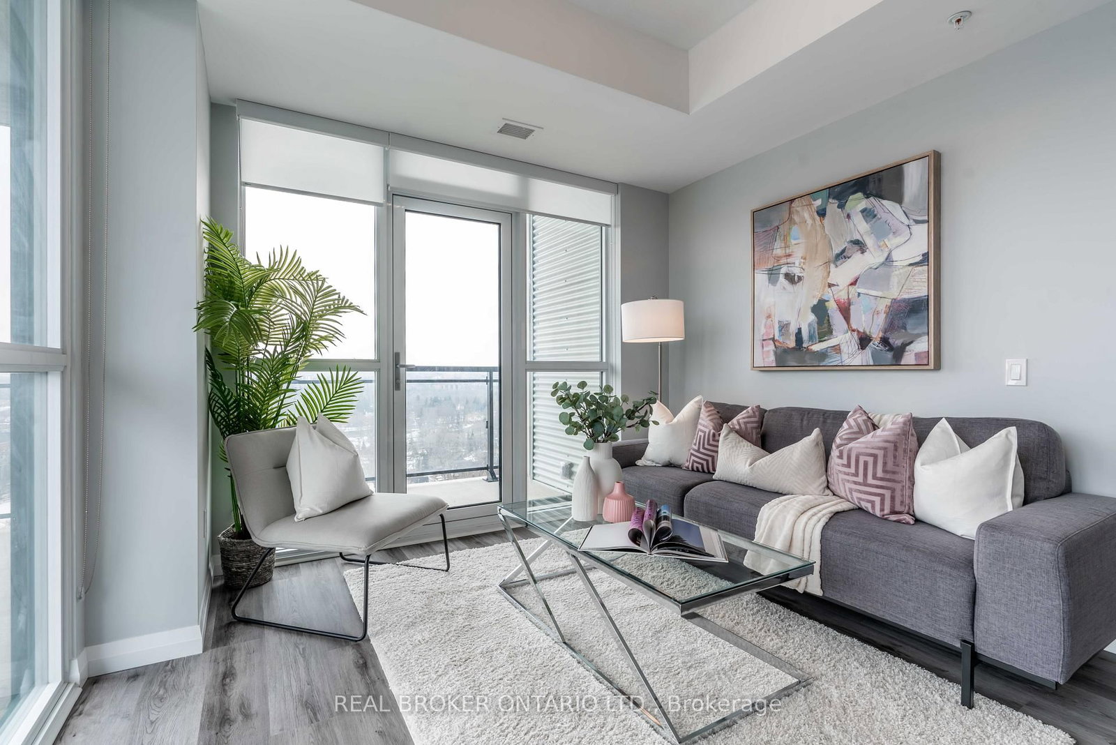 60 Charles Street W, Unit 1205 - Photo 9