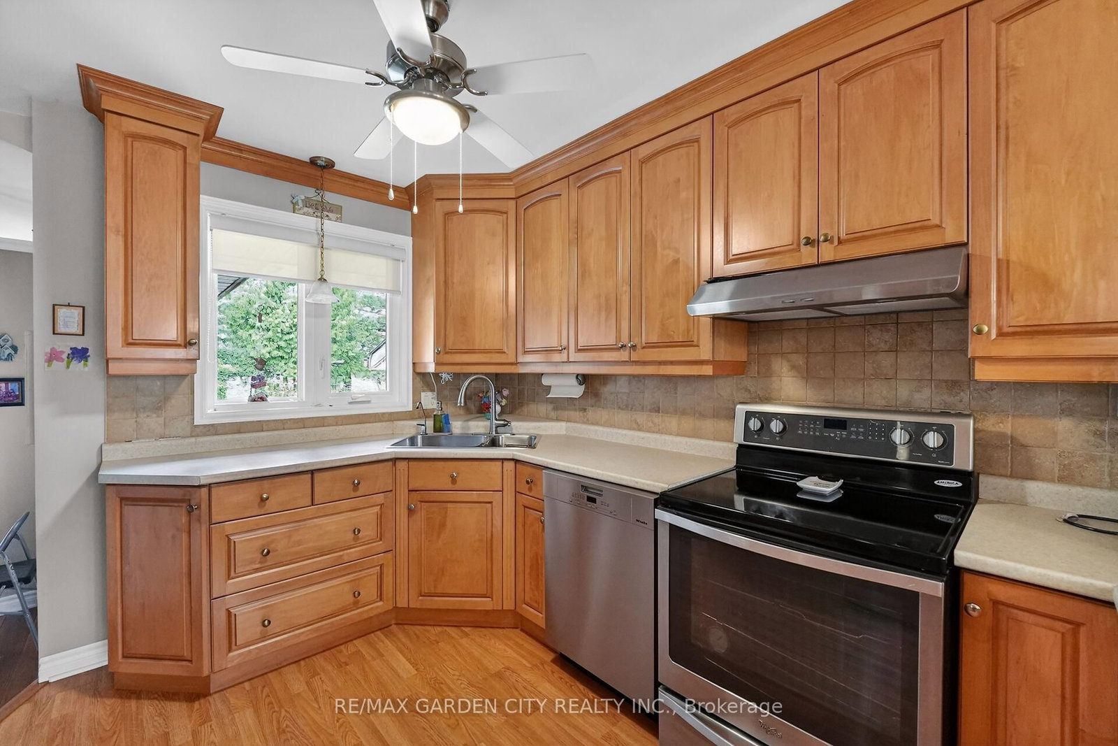 17 Henry Street - Photo 11