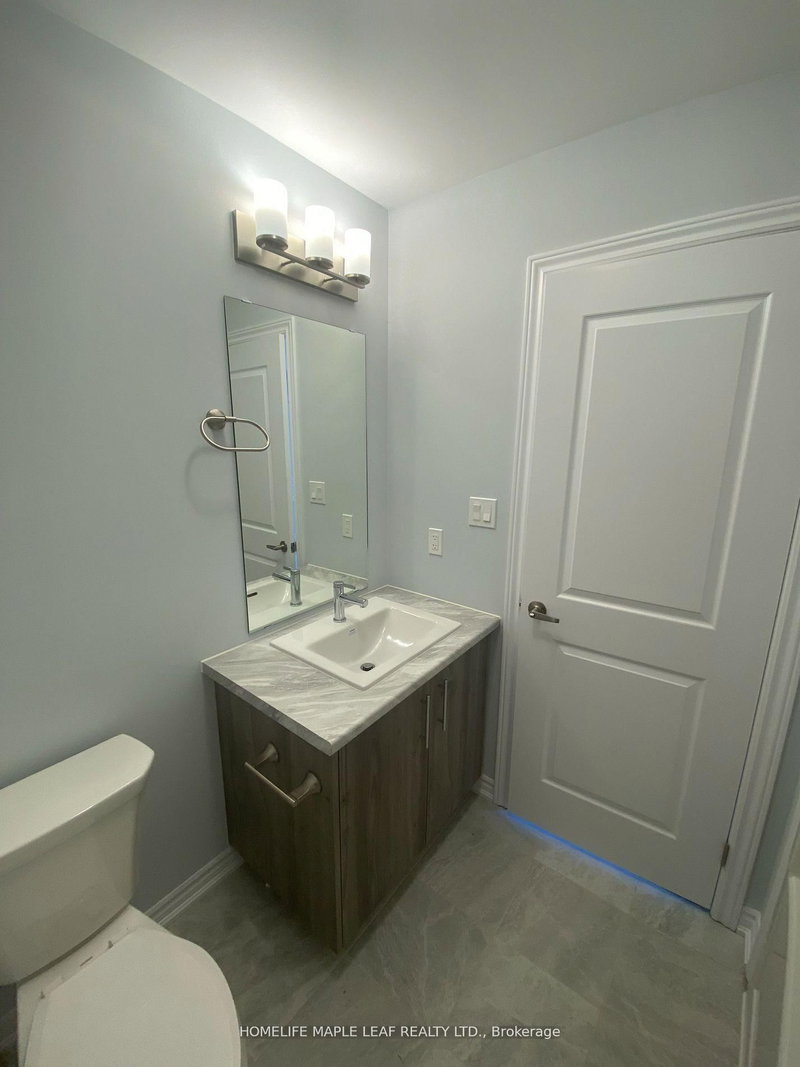 37 - 5672 Dorchester Rd, Niagara Falls, L2G 5S3 | Image 3