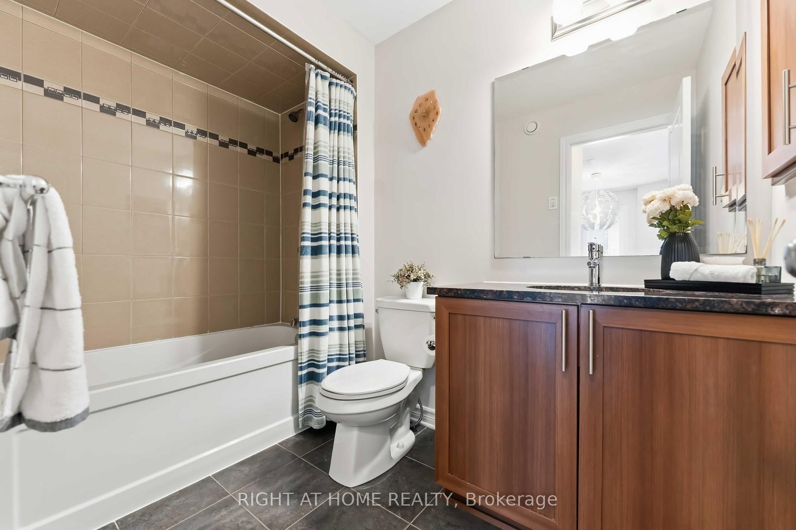 365 Livery Street - Photo 12