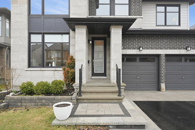 211 Cooks Mill Crescent