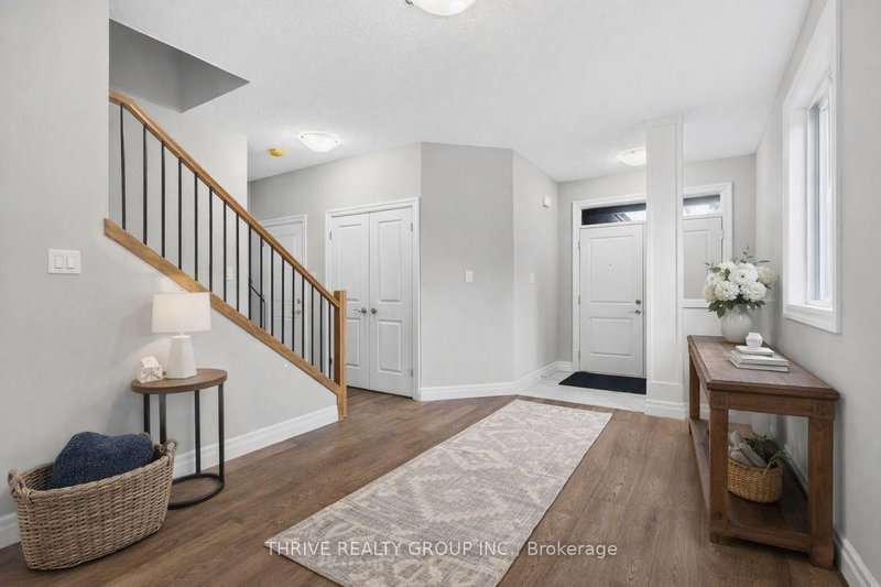 3465 ORIOLE Circ E, London South, N6N 1K6 | Image 2