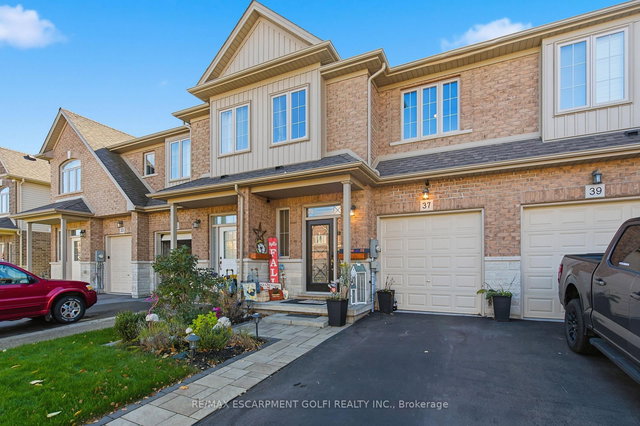 37 FAIRGROUNDS Drive