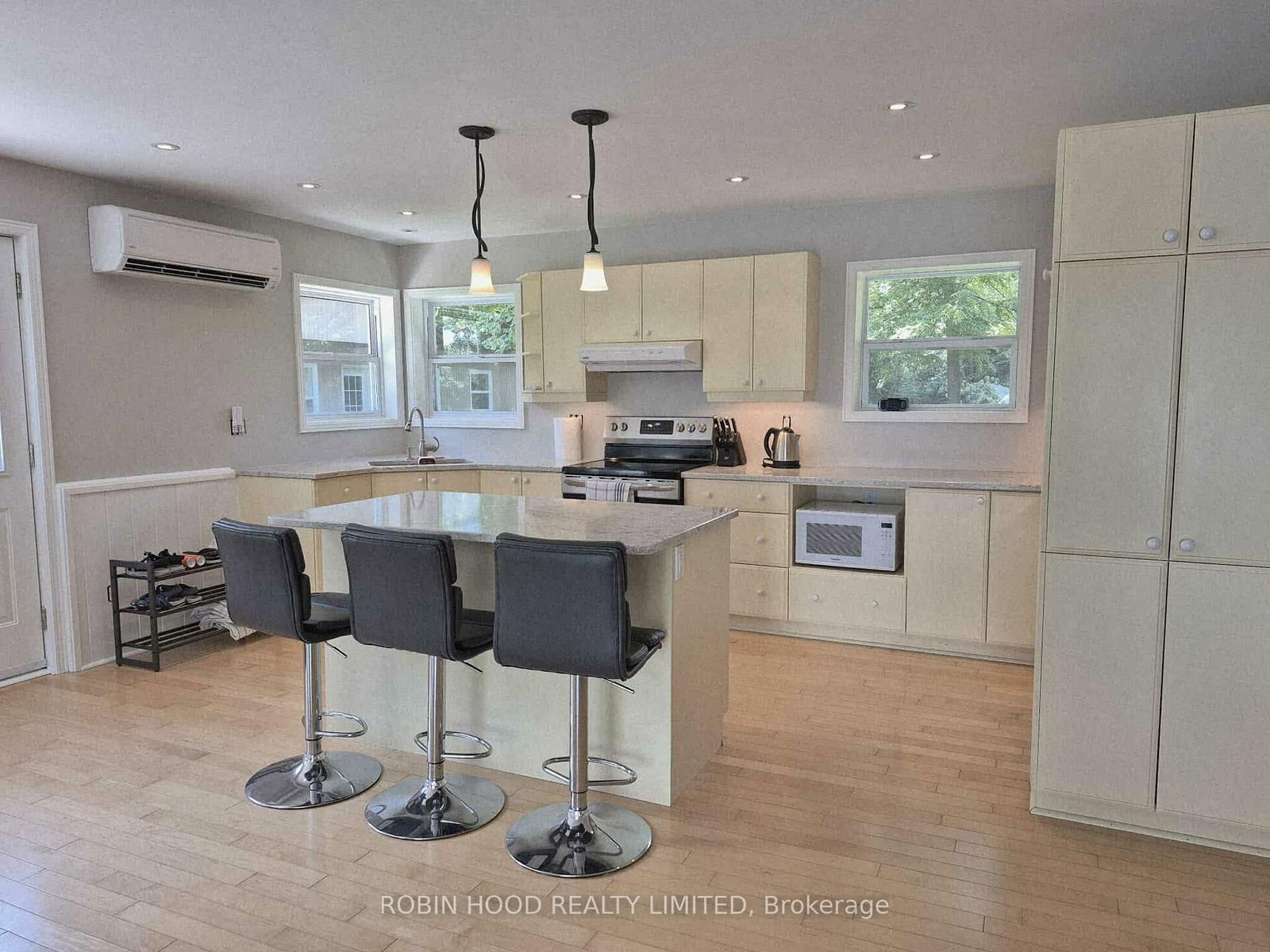 211 Mcbride Point Drive • Rideau Lakes, ON photo 12