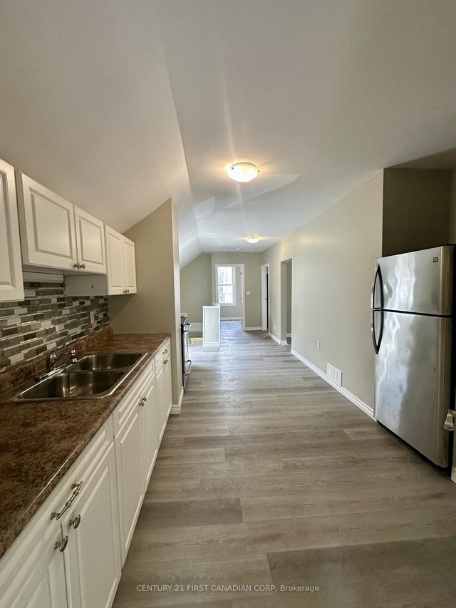 Upper - 35 Inkerman Street