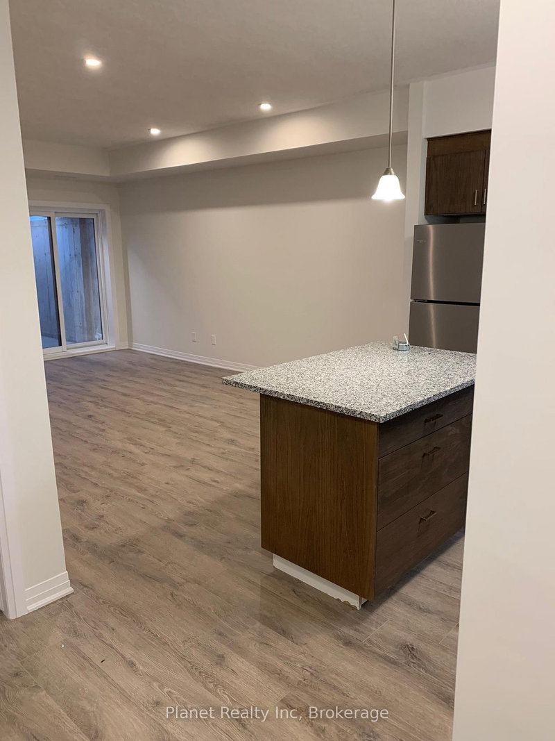 C45 - 25 Isherwood Ave, Cambridge, N1R 0E2 | Image 2