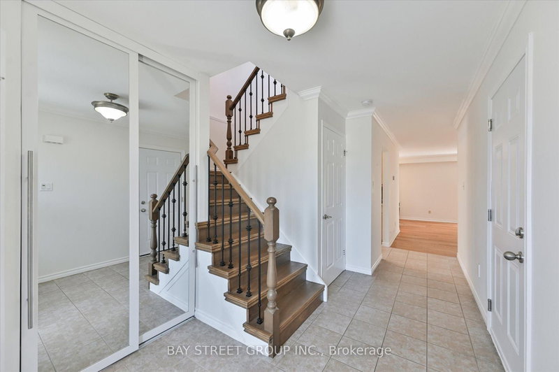 378 East 24th St, Hamilton, L8V 4V2 | Image 2