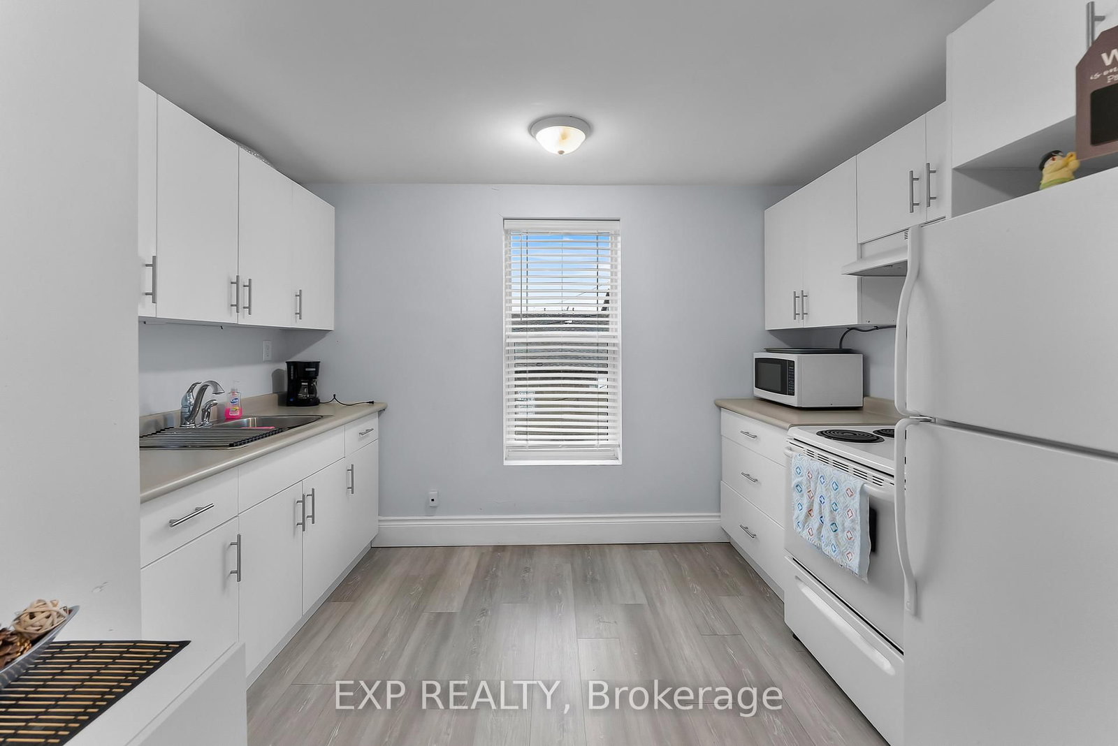 5858 ferry Street, Unit 1 - Photo 6