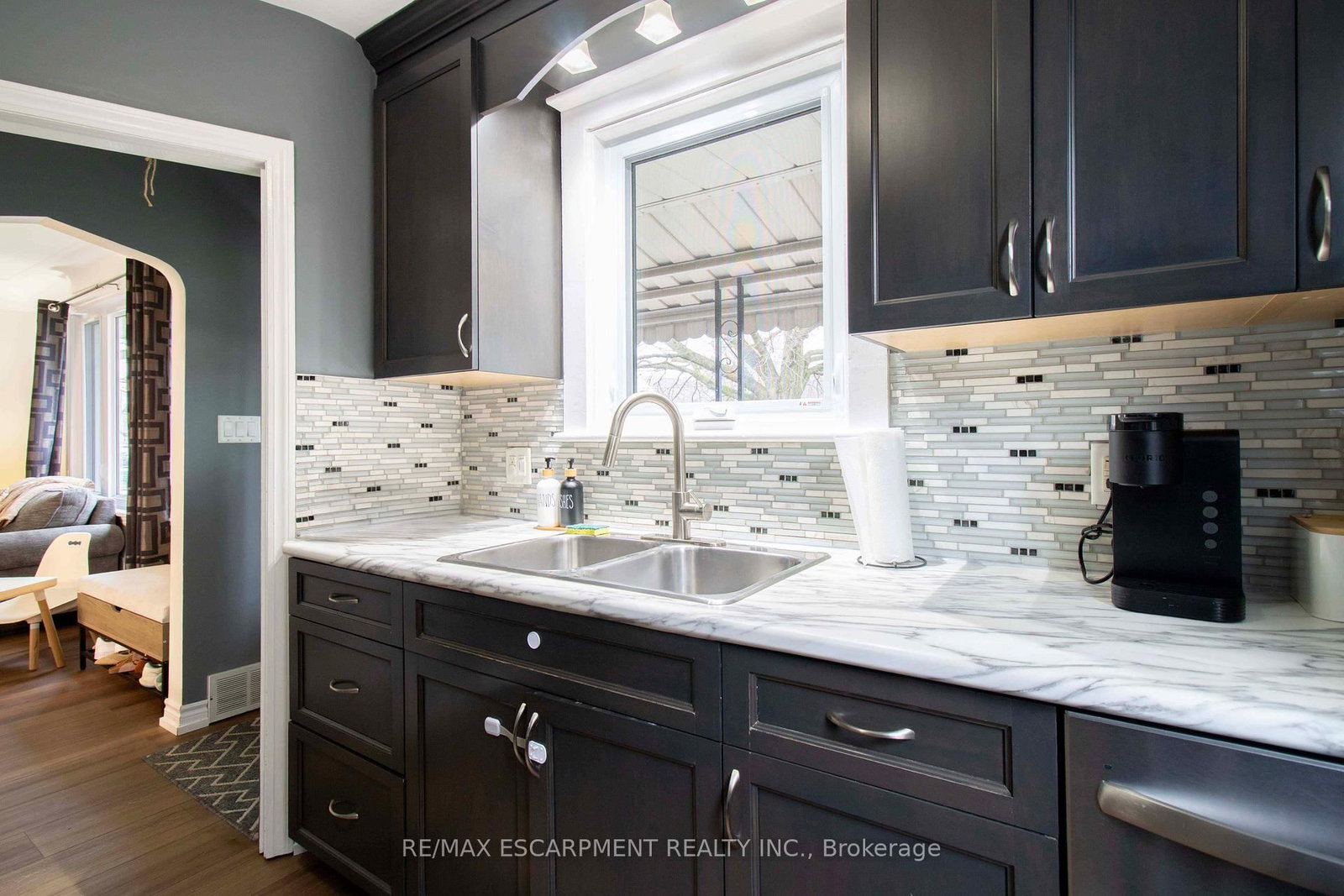 Detached House for sale at 149 East 34th Street, Hamilton, Ontario, L8V 3W7 - Raleigh - MLS: X13015670