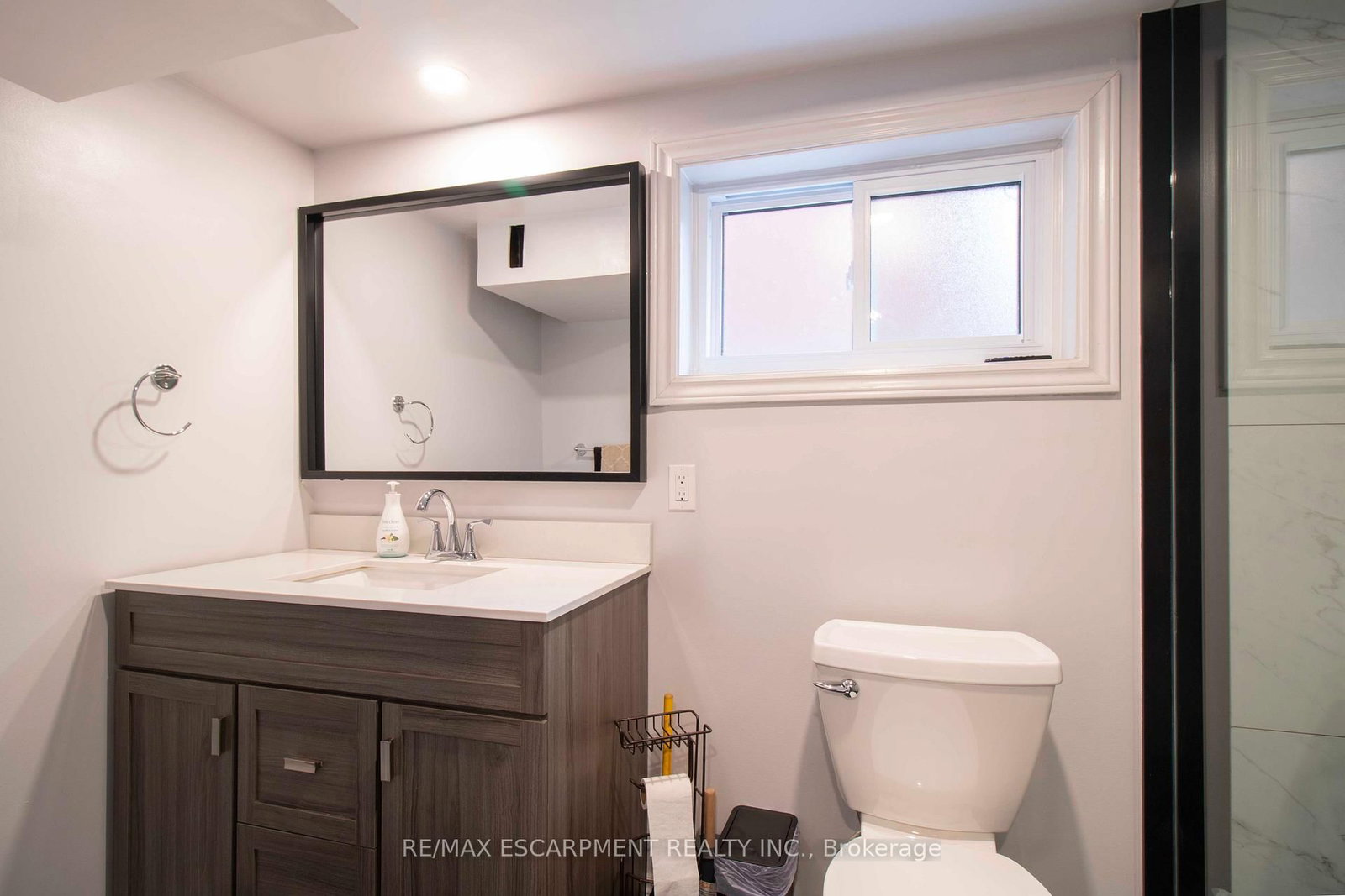 Detached House for sale at 149 East 34th Street, Hamilton, Ontario, L8V 3W7 - Raleigh - MLS: X13015670