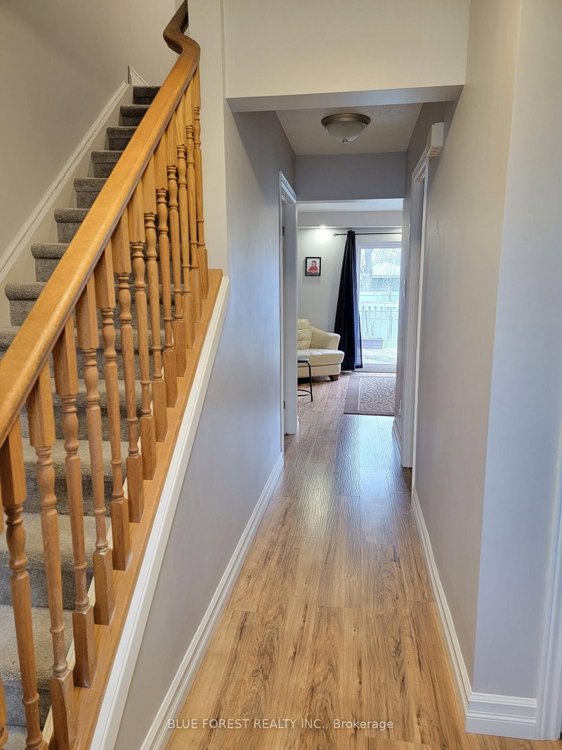 28 - 801 Osgoode Dr, London South, N6E 2G8 | Image 3