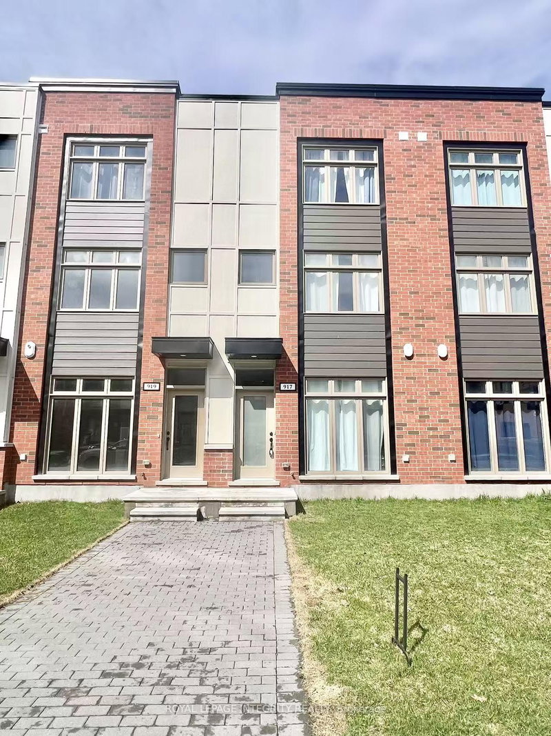 917 Moses Tennisco Street