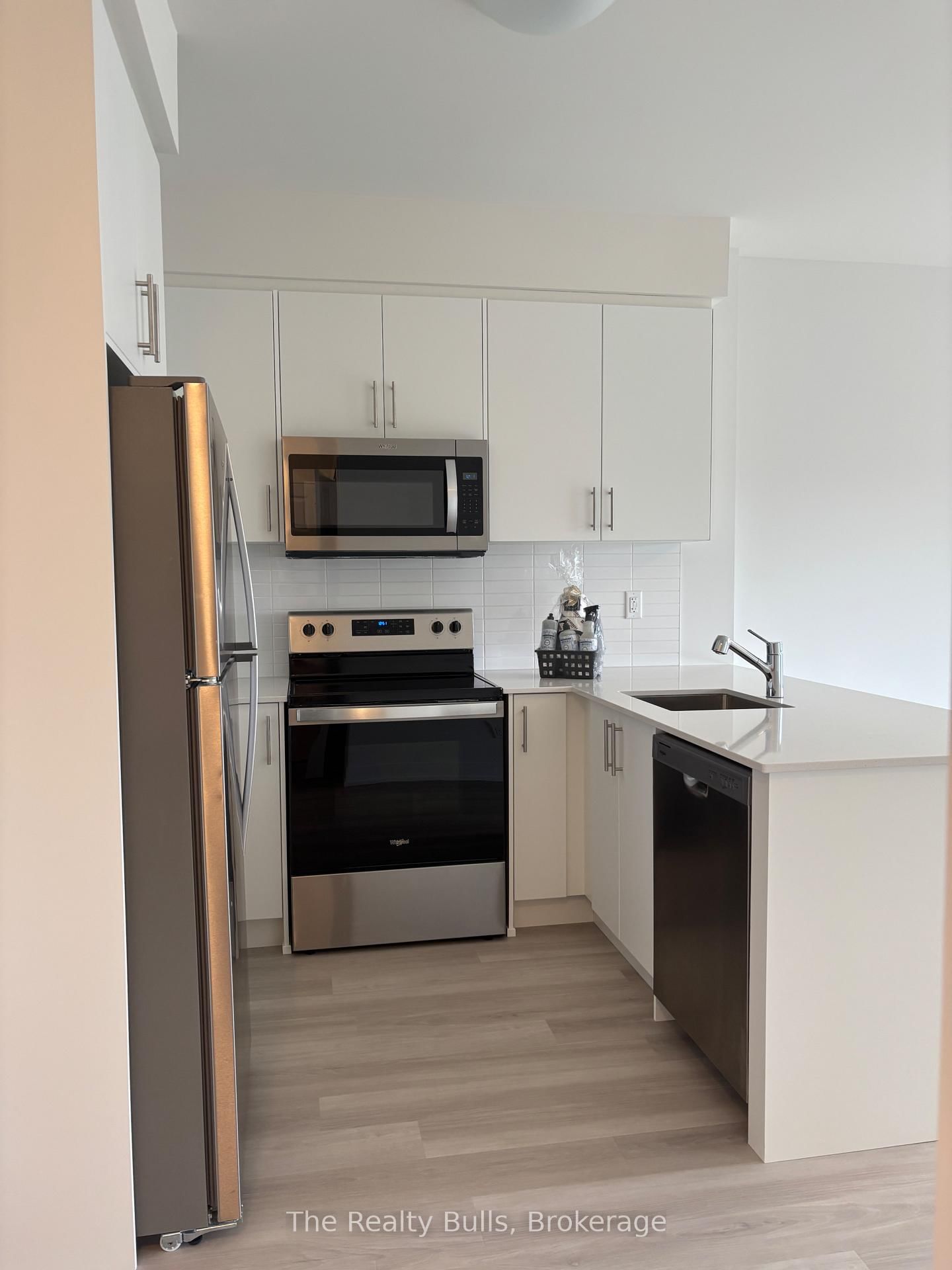 1100 NE Lackner Place E, Unit 509