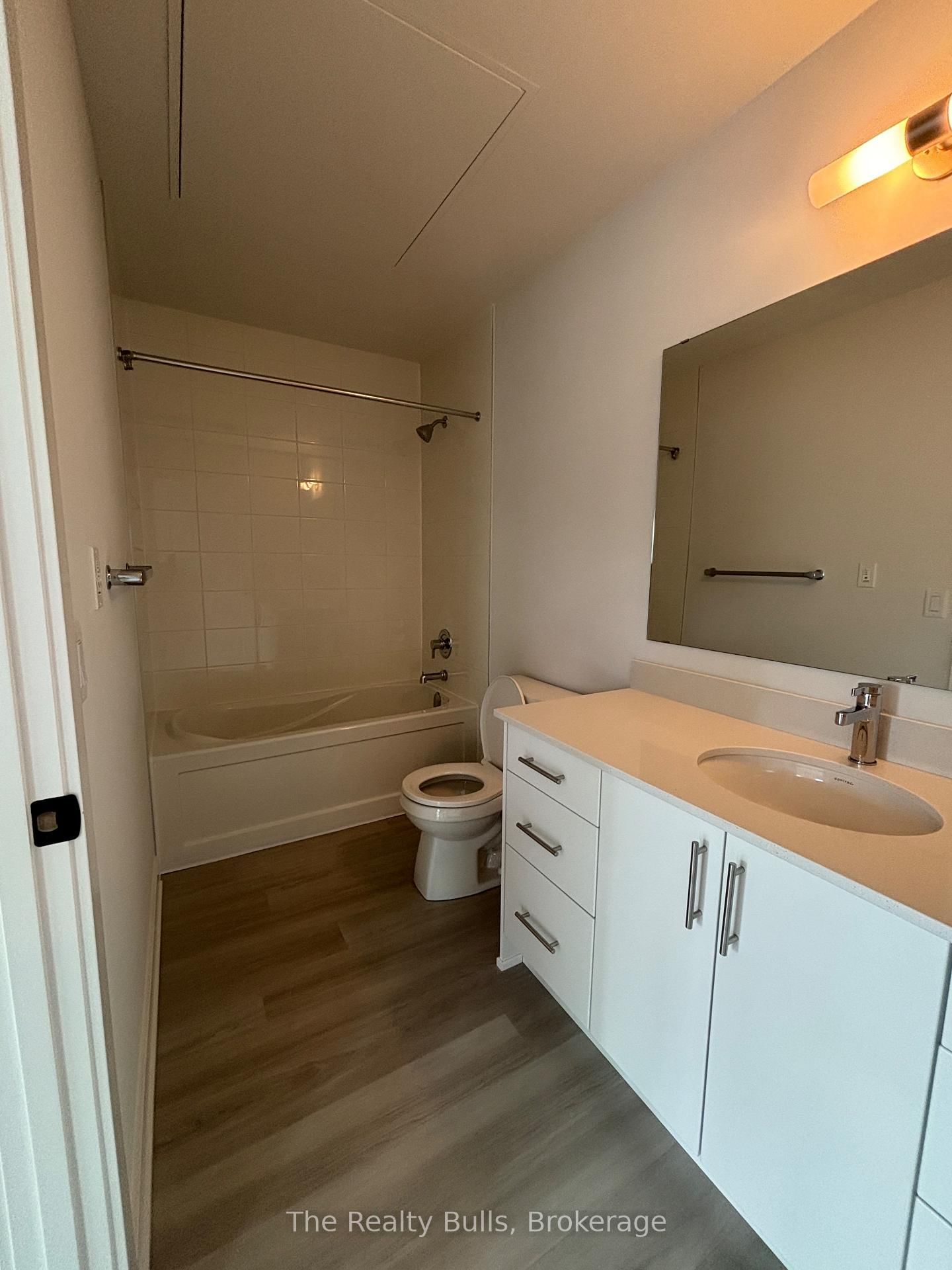 1100 NE Lackner Place E, Unit 509 - Photo 6