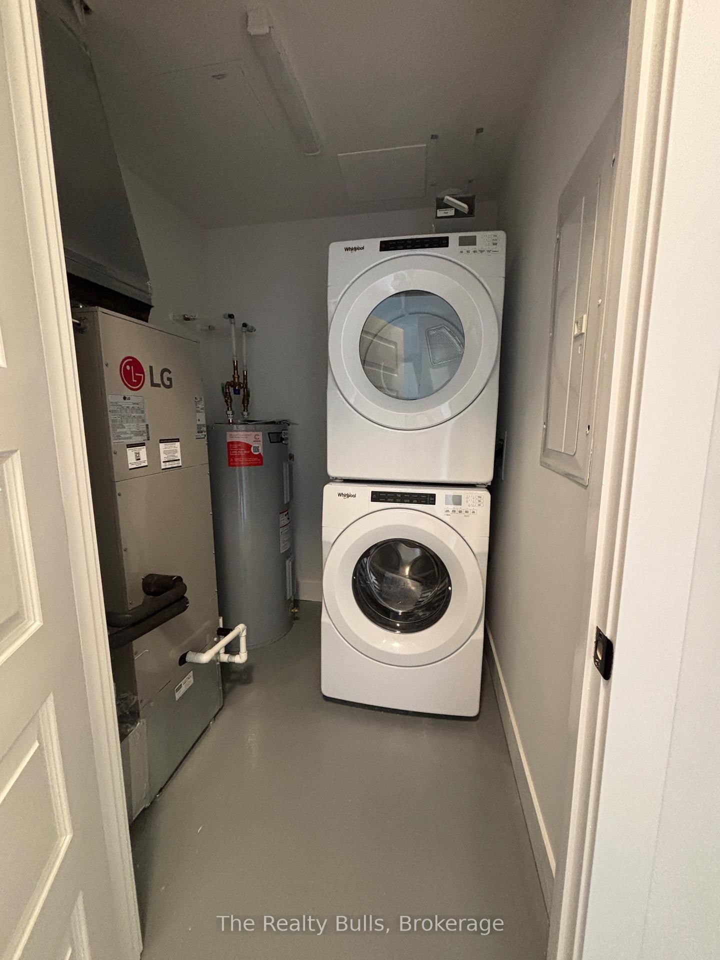 1100 NE Lackner Place E, Unit 509 - Photo 7