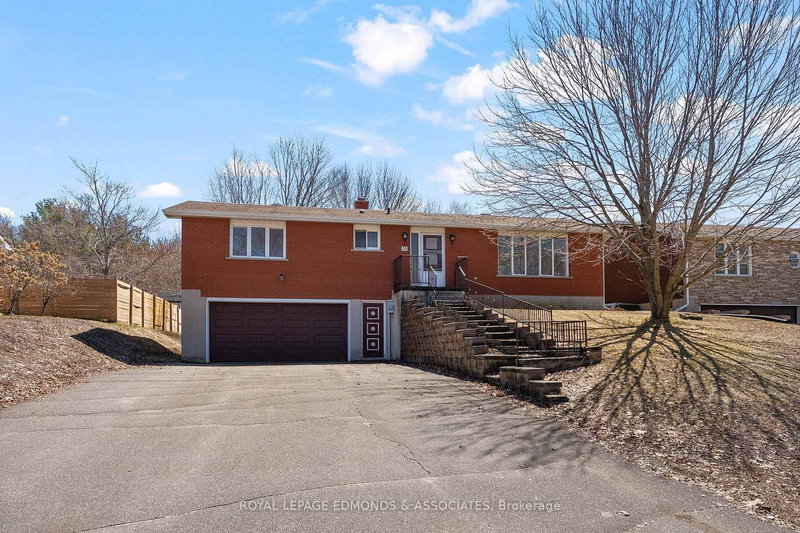 home for sale on 35 Harris Crescent